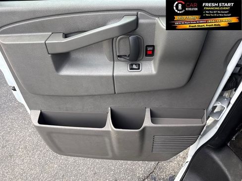 Used 2017 Chevrolet Express 3500 LT w/ LT Preferred Equipment Group image 31