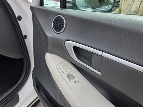 Used 2025 Hyundai Sonata SEL FWD image 28