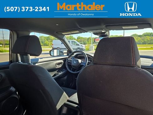Used 2025 Honda HR-V Sport image 18