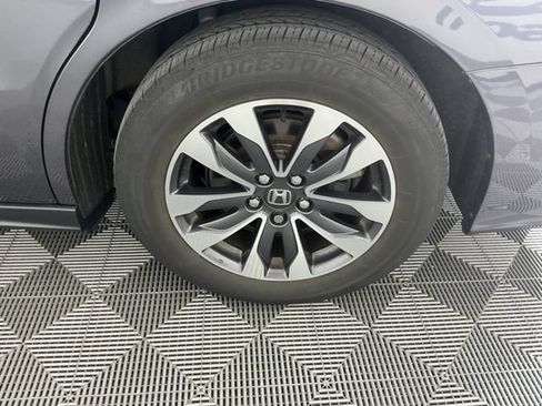 Used 2023 Honda Odyssey EX-L image 17