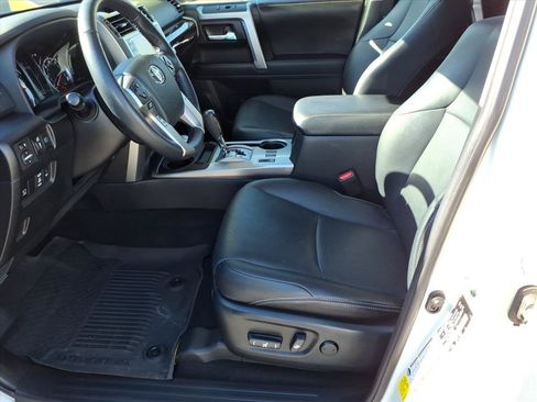 Used 2023 Toyota 4Runner Limited AWD/4WD image 5