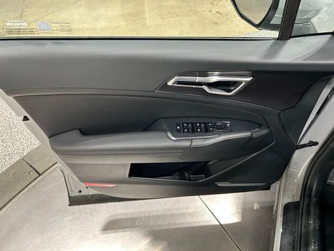 New 2026 Kia Sportage EX image 12