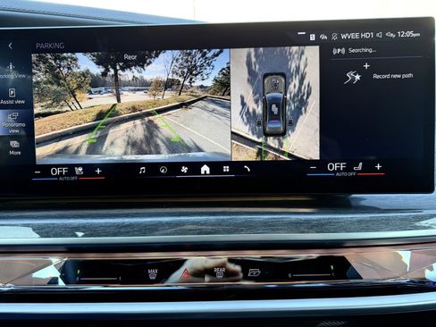 Used 2024 BMW i7 eDrive50 w/ M Sport Package image 31