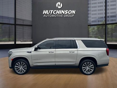 Used 2021 GMC Yukon XL Denali w/ Denali Premium Package RWD image 4