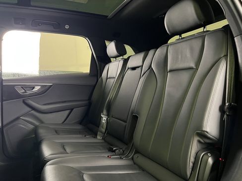 Used 2021 Audi Q7 2.0T Premium w/ Convenience Package image 30