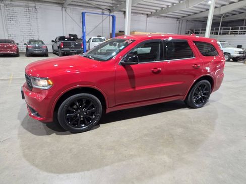 Used 2018 Dodge Durango SXT w/ Quick Order Package 2BB AWD/4WD image 1