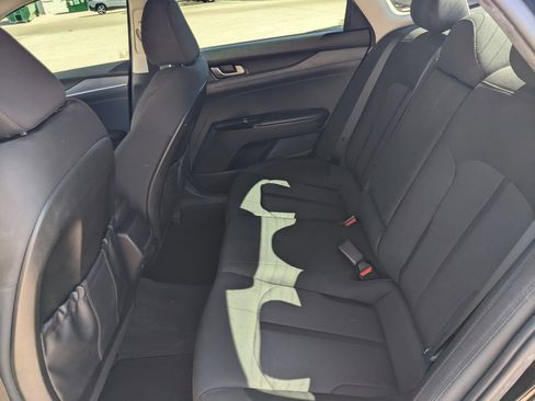 Used 2023 Kia K5 LXS image 10