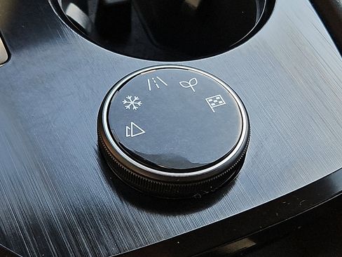 Certified 2023 Nissan Rogue SV AWD/4WD image 23