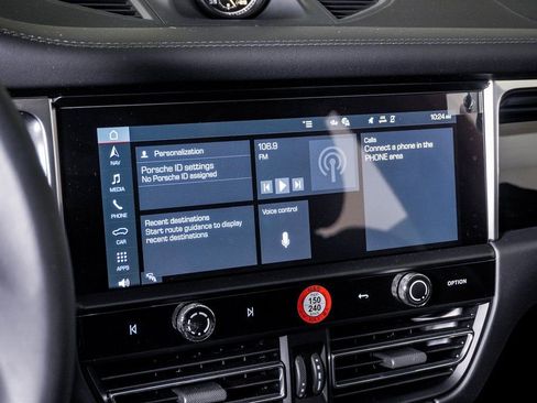 New 2026 Porsche Macan S image 22