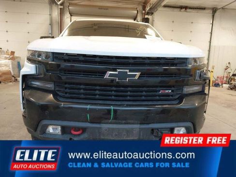 Used 2019 Chevrolet Silverado 1500 LT Trail Boss AWD/4WD image 23