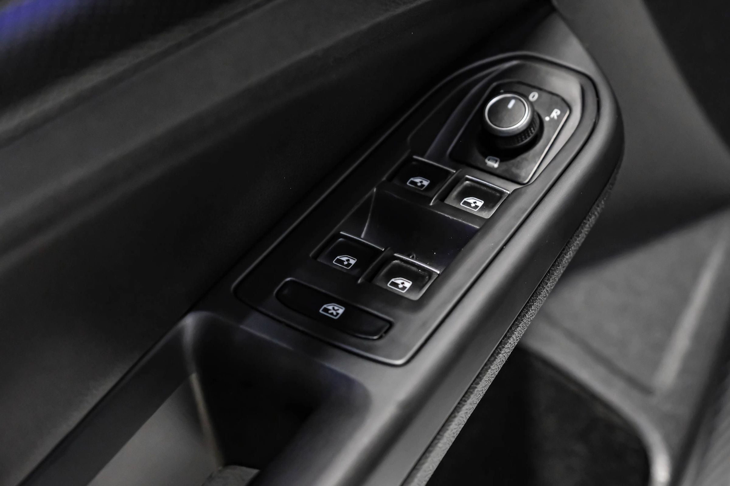 Used 2022 Volkswagen Golf R AWD/4WD image 63
