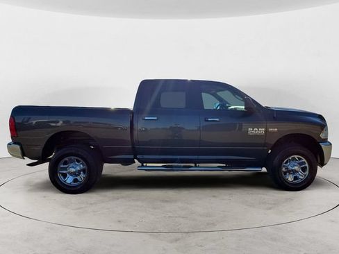 Used 2017 RAM 2500 SLT AWD/4WD image 2
