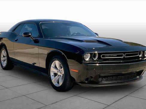 Certified 2023 Dodge Challenger SXT RWD image 3