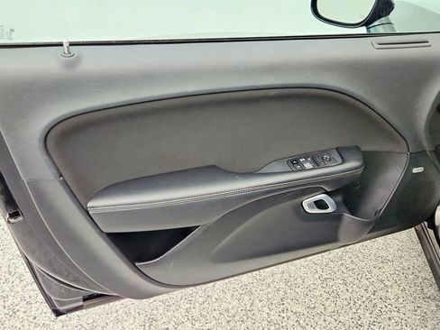 Used 2023 Dodge Challenger R/T w/ Blacktop Package image 10