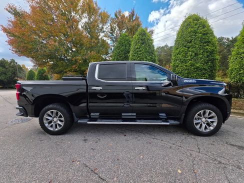 Used 2019 Chevrolet Silverado 1500 High Country w/ Z71 Off-Road Package image 6