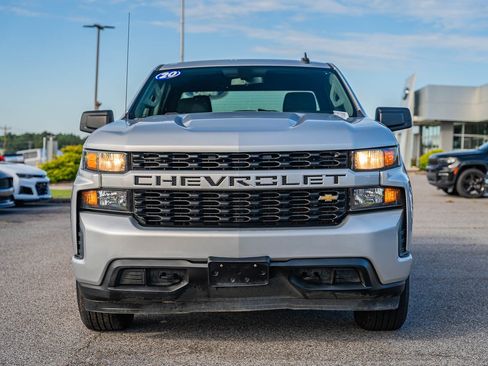 Used 2020 Chevrolet Silverado 1500 Custom w/ Custom Value Package image 2