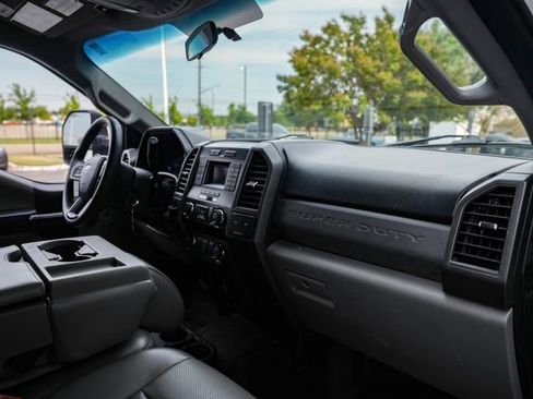 Used 2019 Ford F350 XL w/ Power Equipment Group image 31