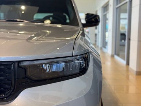 New 2025 Jeep Grand Cherokee L Altitude image 7