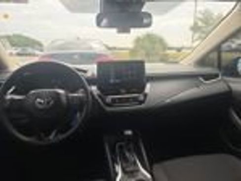 Used 2025 Toyota Corolla LE FWD image 30
