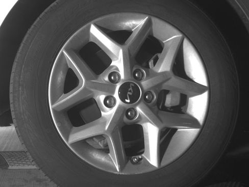 Used 2025 Kia Soul LX w/ LX Technology Package FWD image 13