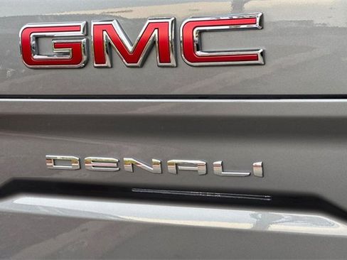 Used 2021 GMC Sierra 1500 Denali w/ Driver Alert Package II image 26