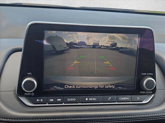 Used 2024 Nissan Rogue SV AWD/4WD image 13
