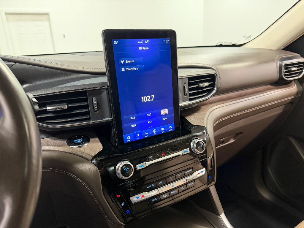 Used 2023 Ford Explorer Platinum w/ Technology Package AWD/4WD image 82