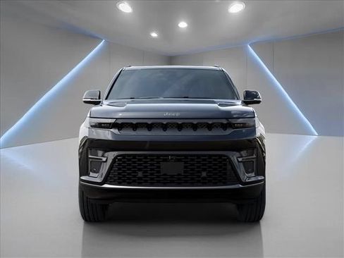 New 2026 Jeep Grand Wagoneer L Limited AWD/4WD image 7