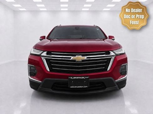 Used 2023 Chevrolet Traverse LT AWD/4WD image 2