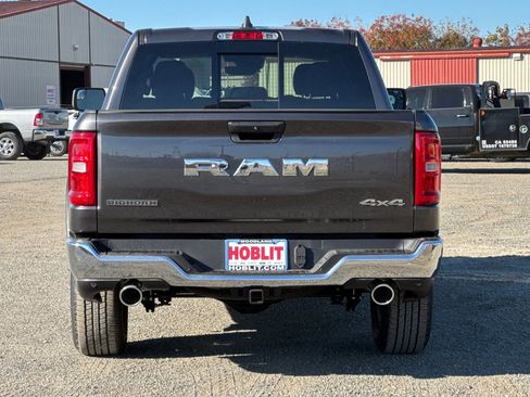 New 2026 RAM 1500 4x4 Crew Cab image 4
