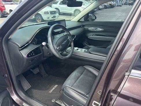 Used 2023 Genesis GV70 2.5T w/ Advanced Package AWD/4WD image 26