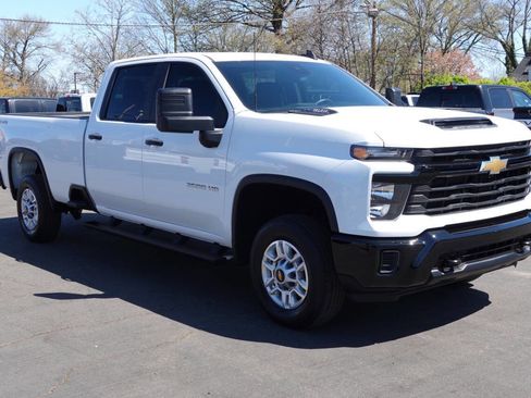 Used 2025 Chevrolet Silverado 2500 W/T image 5