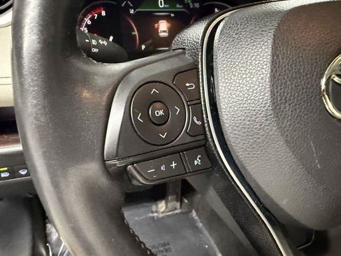 Used 2019 Toyota RAV4 Limited w/ Advanced Technology Package FWD image 20