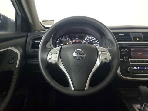 Used 2017 Nissan Altima 2.5 SV image 15