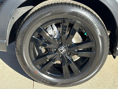Certified 2026 Honda HR-V Sport image 13