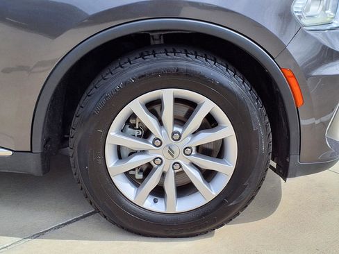 Used 2021 Dodge Durango SXT w/ 3rd Row Seating Group RWD image 9