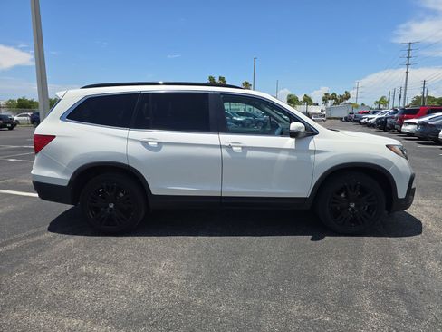 Used 2021 Honda Pilot Special Edition image 3