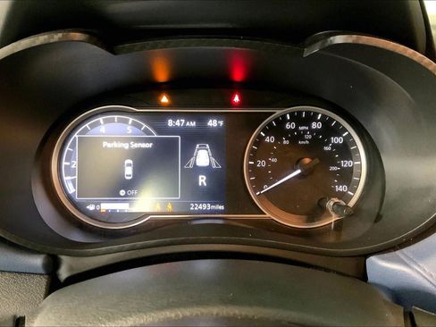Used 2025 Nissan Versa SV FWD image 20