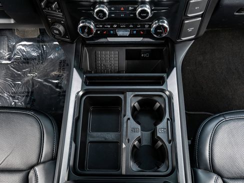 Used 2025 Ford F450 Platinum w/ FX4 Off-Road Package image 27