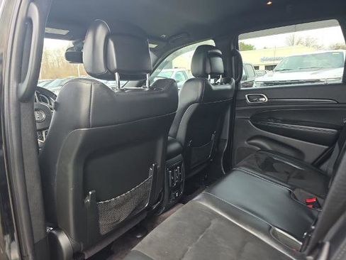 Used 2018 Jeep Grand Cherokee Altitude image 18