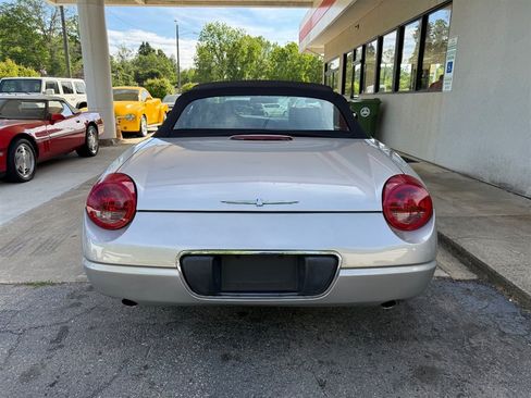 Used 2005 Ford Thunderbird RWD image 8