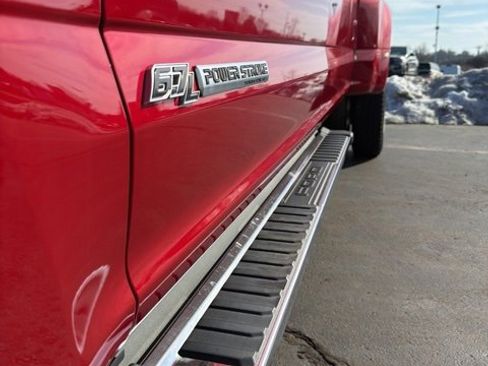 Certified 2021 Ford F350 Lariat w/ Chrome Package image 11