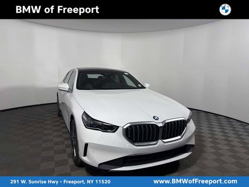 New 2026 BMW 530i xDrive w/ Convenience Package AWD/4WD image 1
