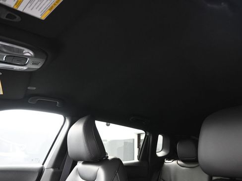 New 2026 Jeep Compass Latitude image 28