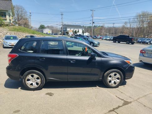 Used 2016 Subaru Forester 2.5i AWD/4WD image 7