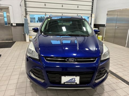 Used 2016 Ford Escape Titanium image 3