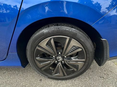 Used 2018 Honda Civic EX image 9