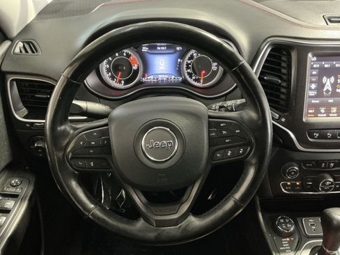 Used 2021 Jeep Cherokee Trailhawk w/ Sun, Sound & Nav Group AWD/4WD image 17
