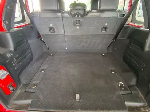 Used 2021 Jeep Wrangler Unlimited Sport image 25