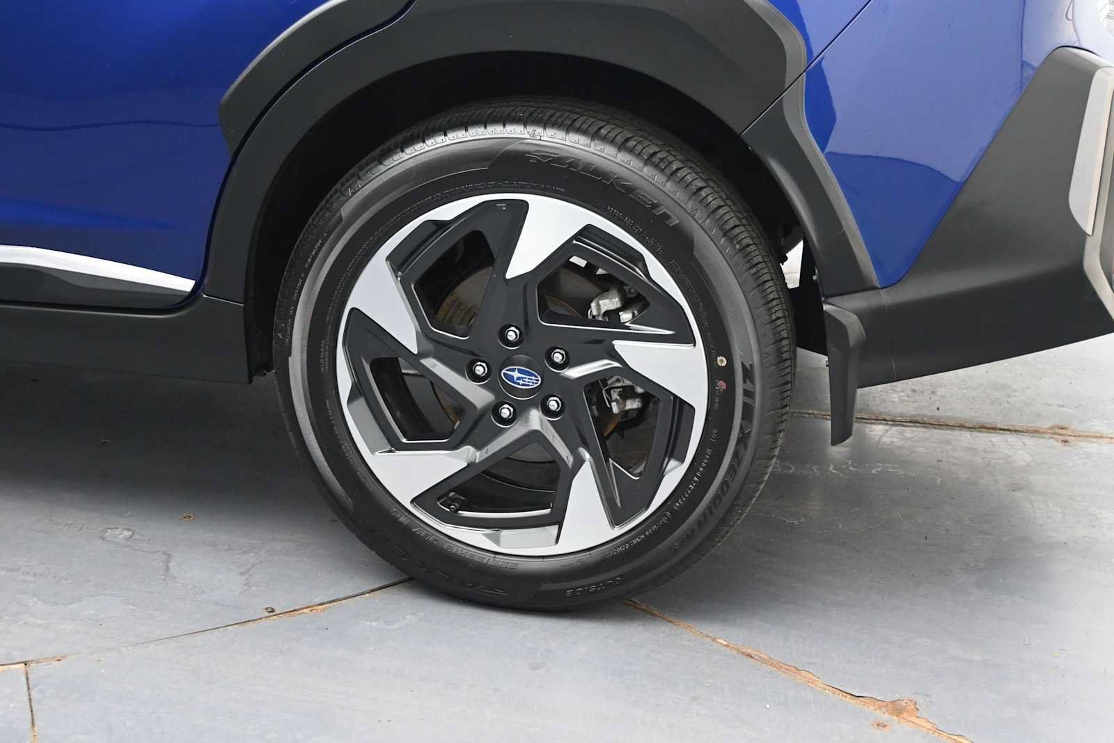 Used 2024 Subaru Crosstrek 2.5i Limited AWD/4WD image 5